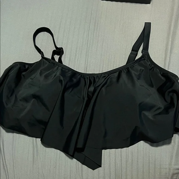 Torrid Flounce Black Bikini top - Picture 1 of 4